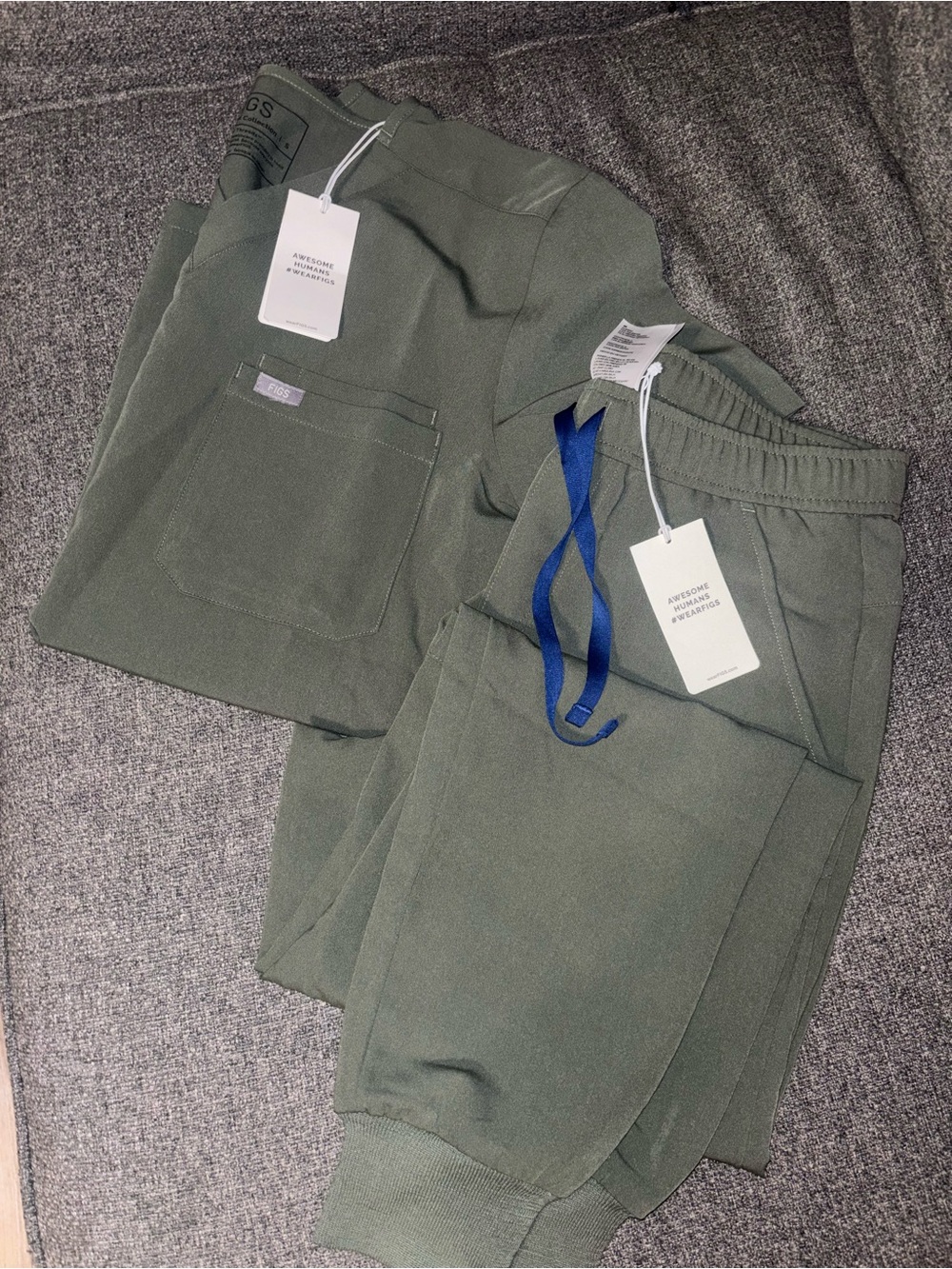 Figs Olive Green Women’s Top Set